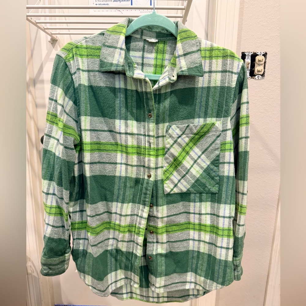 Aerie Green and White Plaid Button Down Shirt